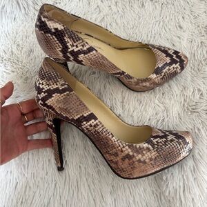Jessica Simpson Snakeskin Patterned High Heels